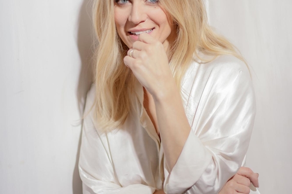 Préparez-vos vocalises et échauffez votre voix, Veronic Dicaire est de retour à Paris pour son spectacle "Voices".