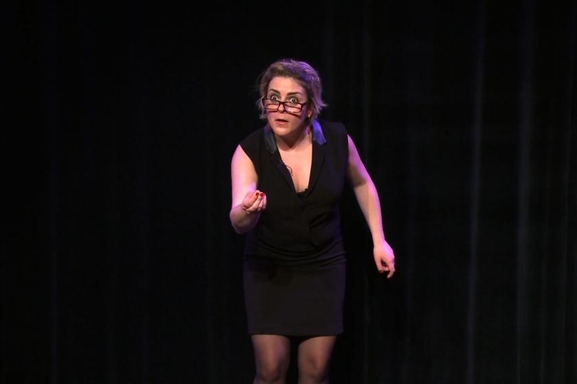 La Toulousaine Pauline Koehl débarque à Paris avec son one woman show: « Pauline Koehl balance tout! »