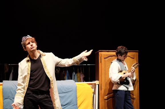 Les 3 Cheveux d’Or un spectacle jeune public dès 6 ans à visionner sur votre canapé en famille avec vos petits bambins !