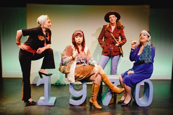 Découvrez la pièce “Et pendant ce temps Simone veille” à la Comédie Bastille avec notre jeu concours!