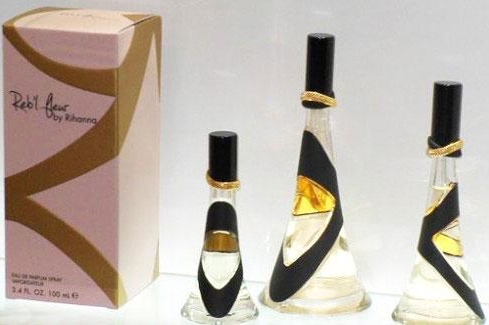 Rihanna sort son parfum!