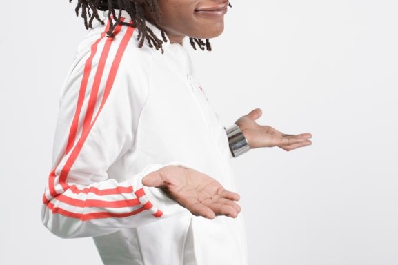 "Shirley Souagnon" au Comedy Club, punch et mimiques inimitables!