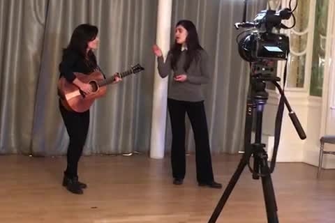 Monada : les grandes gagnantes de notre casting pour chanter lors de la cérémonie d'hommage à Johnny