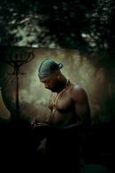 Le choriste et danseur de Tal se lance dans une carrière solo avec « J’en ai besoin » Ralph Beaubrun nous transporte entièrement !