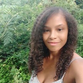 Noemiebay