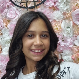 Nayla57220