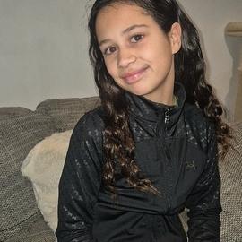 Nayla57220