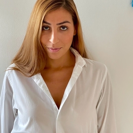 4566chirine