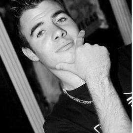 adrianhener98