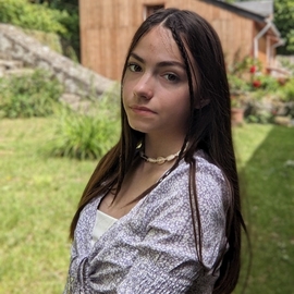 Anna_65100