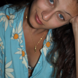 Manon104012