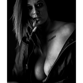 Lily28