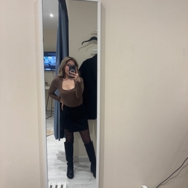 Leana17