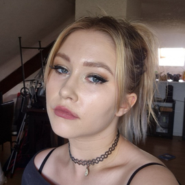 HAnnAH2702