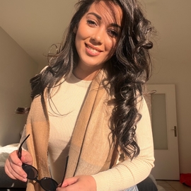 Myriam_k_white
