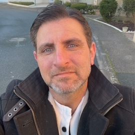 Romcoolguy