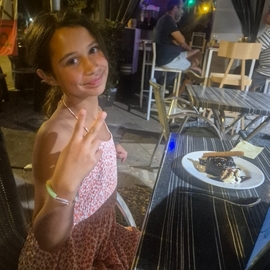 Nayla57220