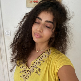 Yaasmiine94