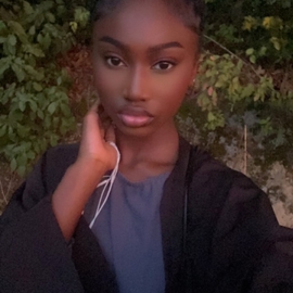 Astou__