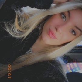 Leenaa77