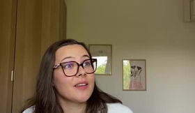 Scène face caméra - réaction / incompréhension