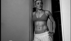 Féminine et sportive