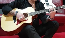 j'ai pleuré sur ma guitare
