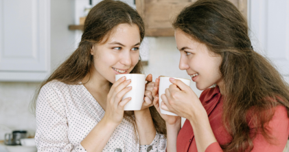 Casting soeurs jumelles de tout âge pour projet publicitaire