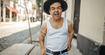 Casting homme de petite taille entre 25 et 40 ans pour figuration dans série Plus belle la vie