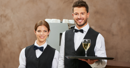 Casting homme et femme avec expérience en service pour tournage série TV