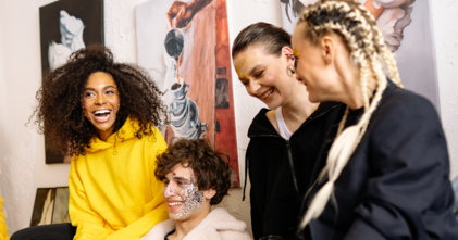 Casting figurant homme et femme entre 16 et 18 ans pour tournage clip