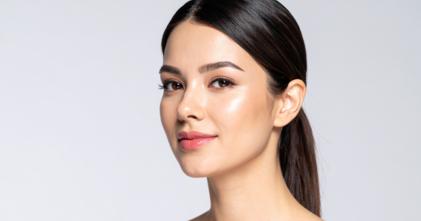 Casting femme ayant fait de la chirurgie esthétique pour tournage clip musical