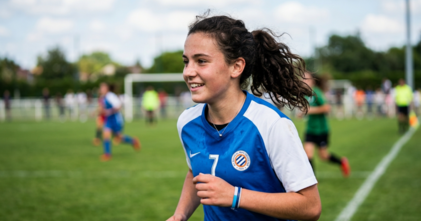 Casting joueuse ou ancienne joueuse de football de 16 ans pour une campagne publicitaire