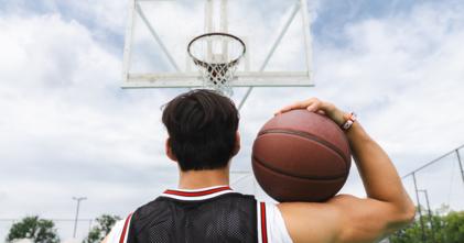 Casting vrais joueurs de basket de 25 ans et plus pour figuration dans publicité