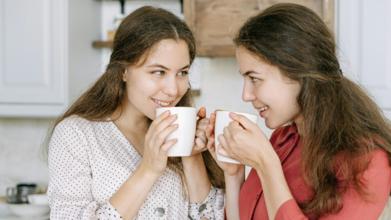 Casting soeurs jumelles de tout âge pour projet publicitaire