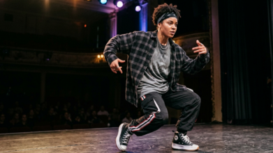 Casting comédienne entre 25 et 35 ans danseuse hip hop pour une reprise de rôle dans une pièce de théâtre