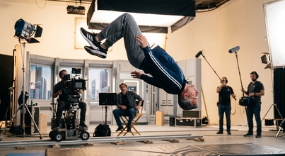 Casting homme entre 45 et 55 sachant faire un salto pour tournage publicité tv
