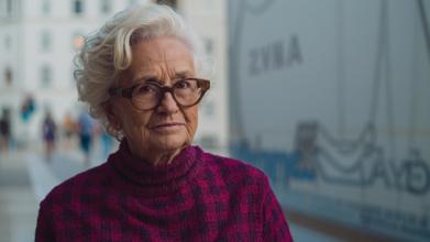 Casting femme sénior de 60 ans et plus pour tournage contenu UGC à destination des réseaux sociaux