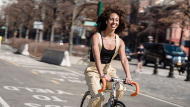 Casting homme et femme entre 16 et 40 ans très bon en vélo pour doublure image dans film Anatole Latuile