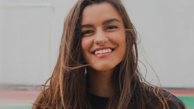 Casting femme caucasienne pour doublure dans film à Orléans