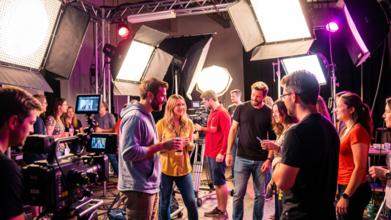 Casting figurant homme et femme entre 30 et 40 ans pour tournage série Prime Video