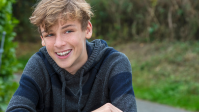 Casting adolescent entre 12 et 13 ans pour tournage vidéo YouTube avec youtubeuse de plus d'1 million d'abonnés