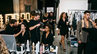 Casting homme et femme profil mannequin ou danseur et danseuse entre 25 et 40 ans pour silhouette dans film corporate de produits capillaires