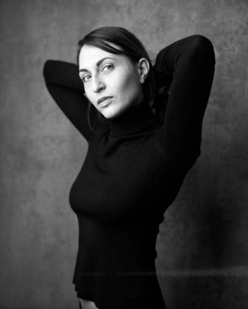 Comment sortir un album et se faire connaitre dans la musique en 2021 ? Avec Justine vous saurez tout !