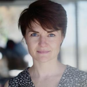 Céline, comédienne depuis 2 ans a crée un concept de programme court qui sera diffusé sur C8 ou BFM TV