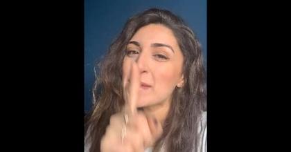 Chanteuse et parolière, notre artiste VIP Sendaboutella l'a fait : elle nous raconte !  